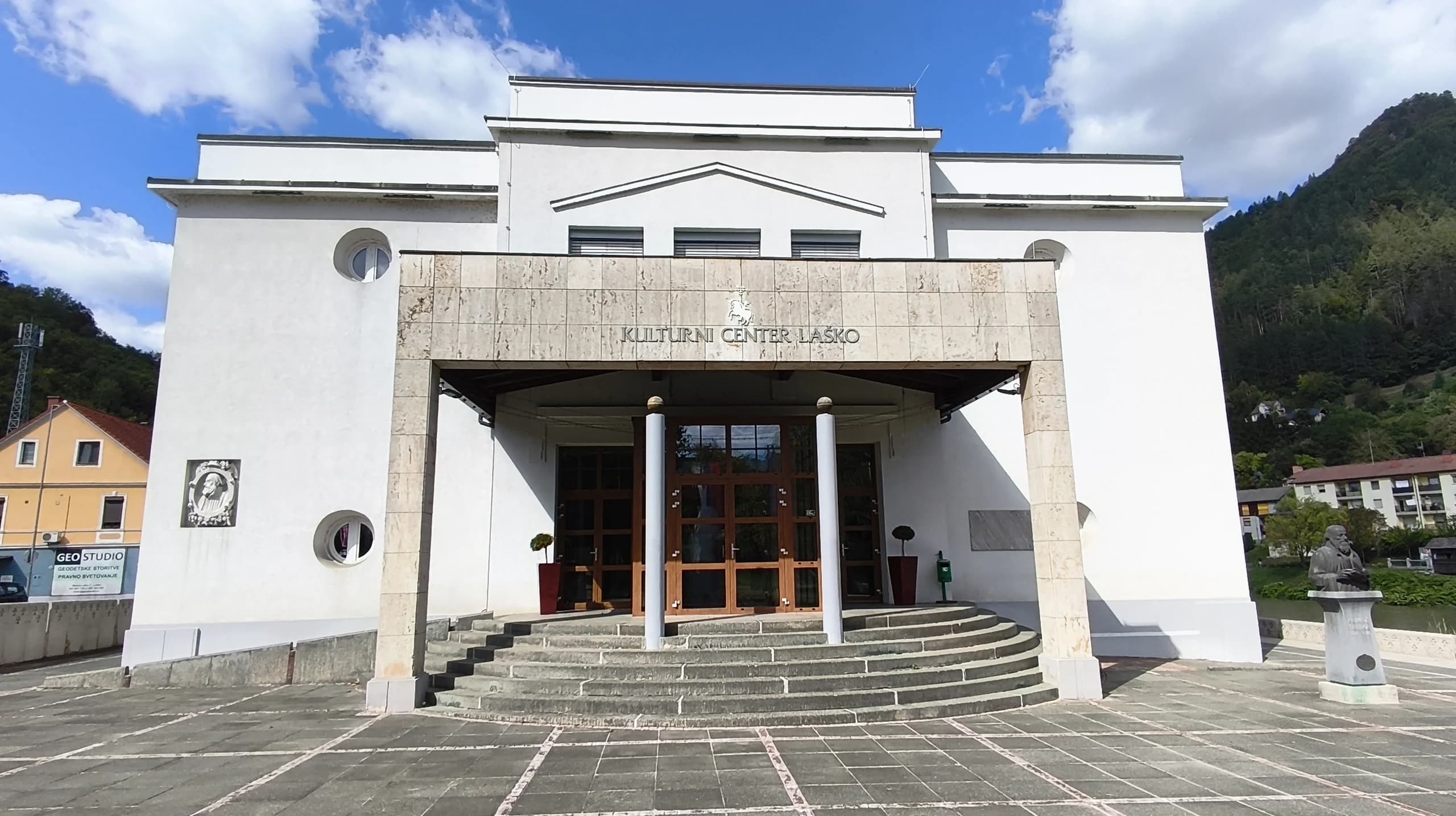 Sokolski dom